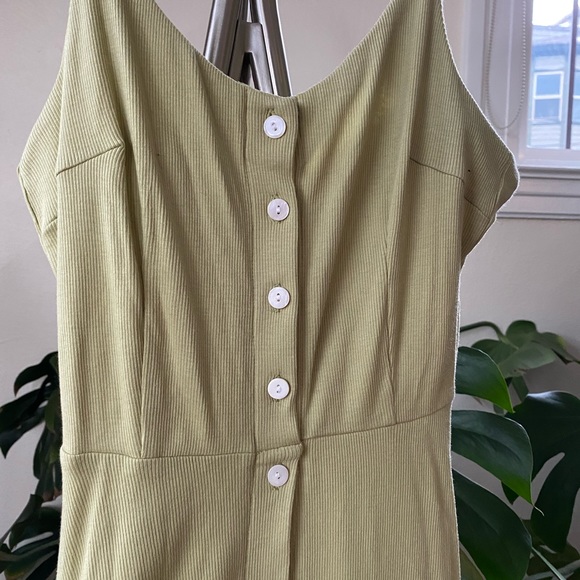 Lisa Says Gah Gwen Dress in Sage (Sold Out) - Picture 4 of 10